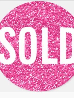 BRAND NEW RELEASE Hello Kitty pink rose floral plush Throw Blanket